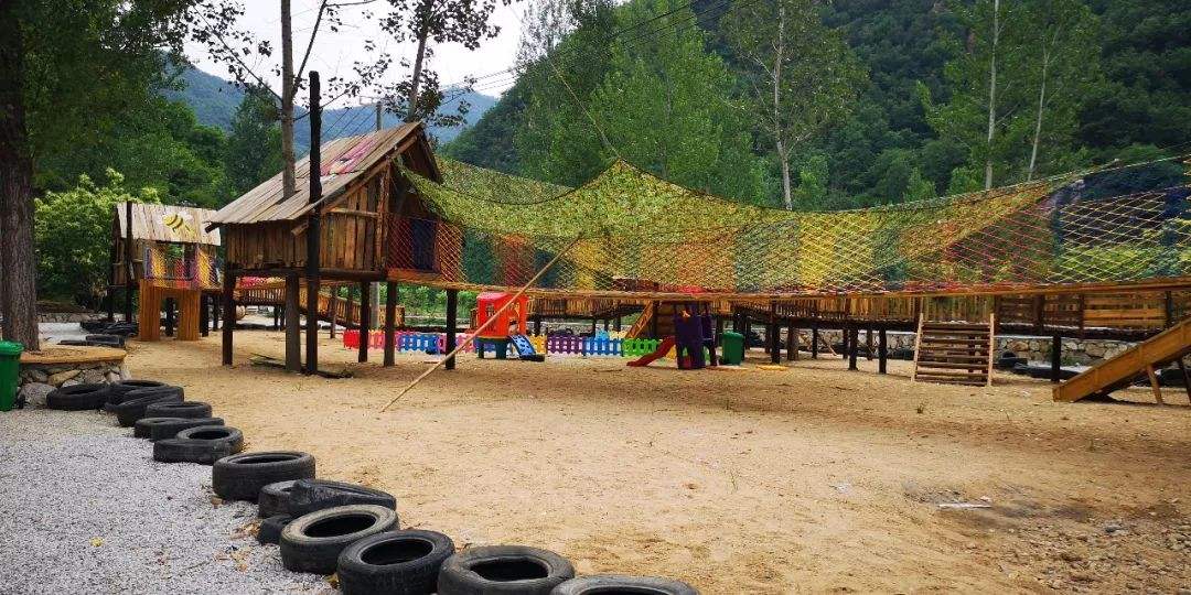 栾川足球场_栾川高尔夫球场